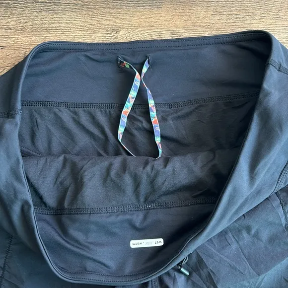LULULEMON WET DRY WARM SHORTS 10