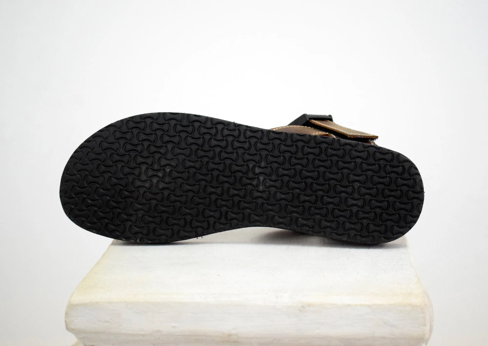 Men sport sandals with High Quality Genuine Leather and Free express shipping