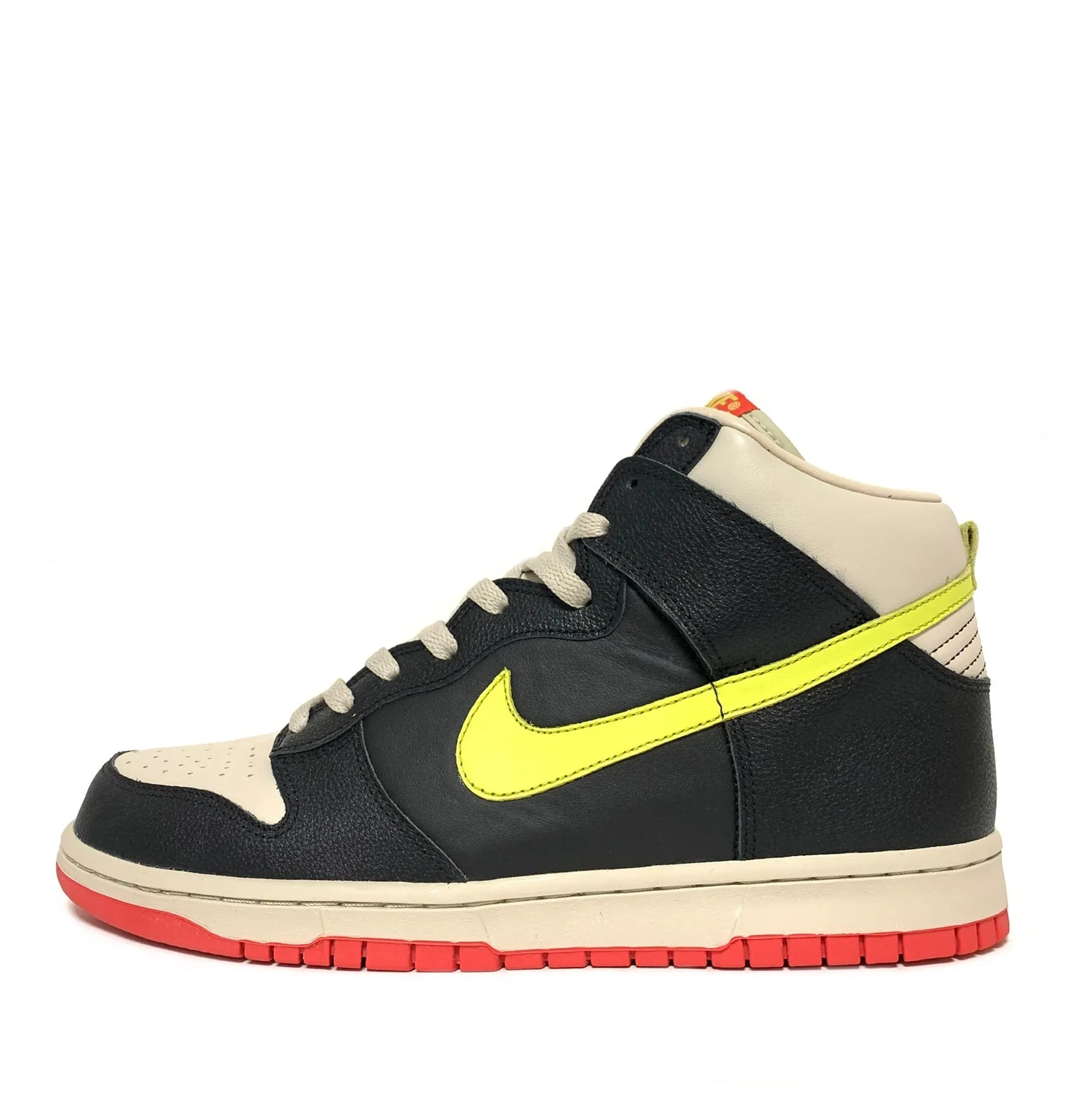 NIKE WMNS DUNK HIGH PAC-MAN