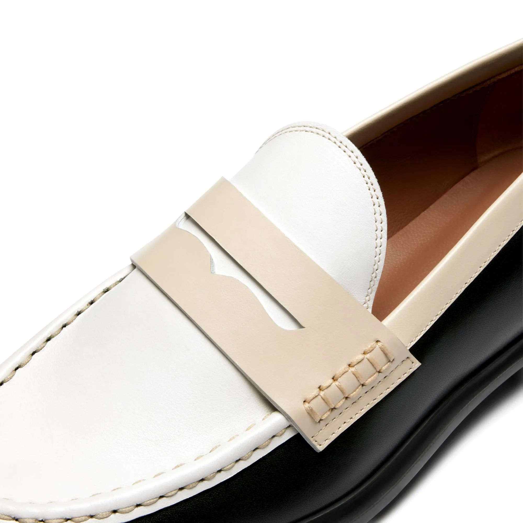 Vendôme Blandine black and white calfskin leather loafers with cream details