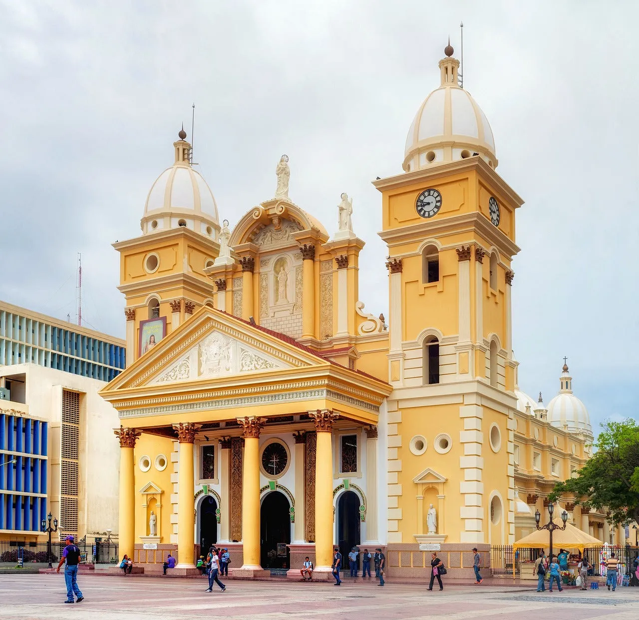 Venezuela - From Caribbean Shores to Andean Peaks: A 10 Day Itinerary to Camping, Surfing, Climbing, Hiking, and Zip-Lining